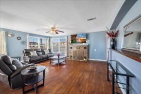 Spacious Home - Heart of New Braunfels - 1-min i35